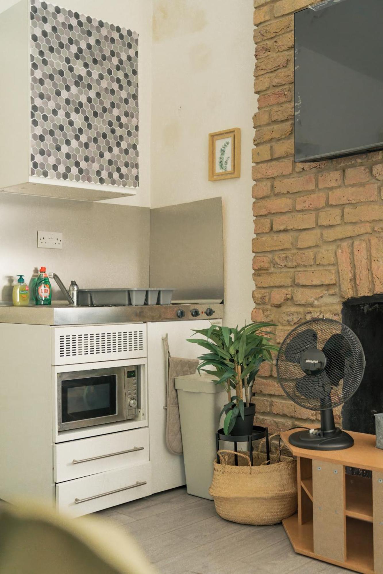 Studio Apartments London With Free Wifi Экстерьер фото