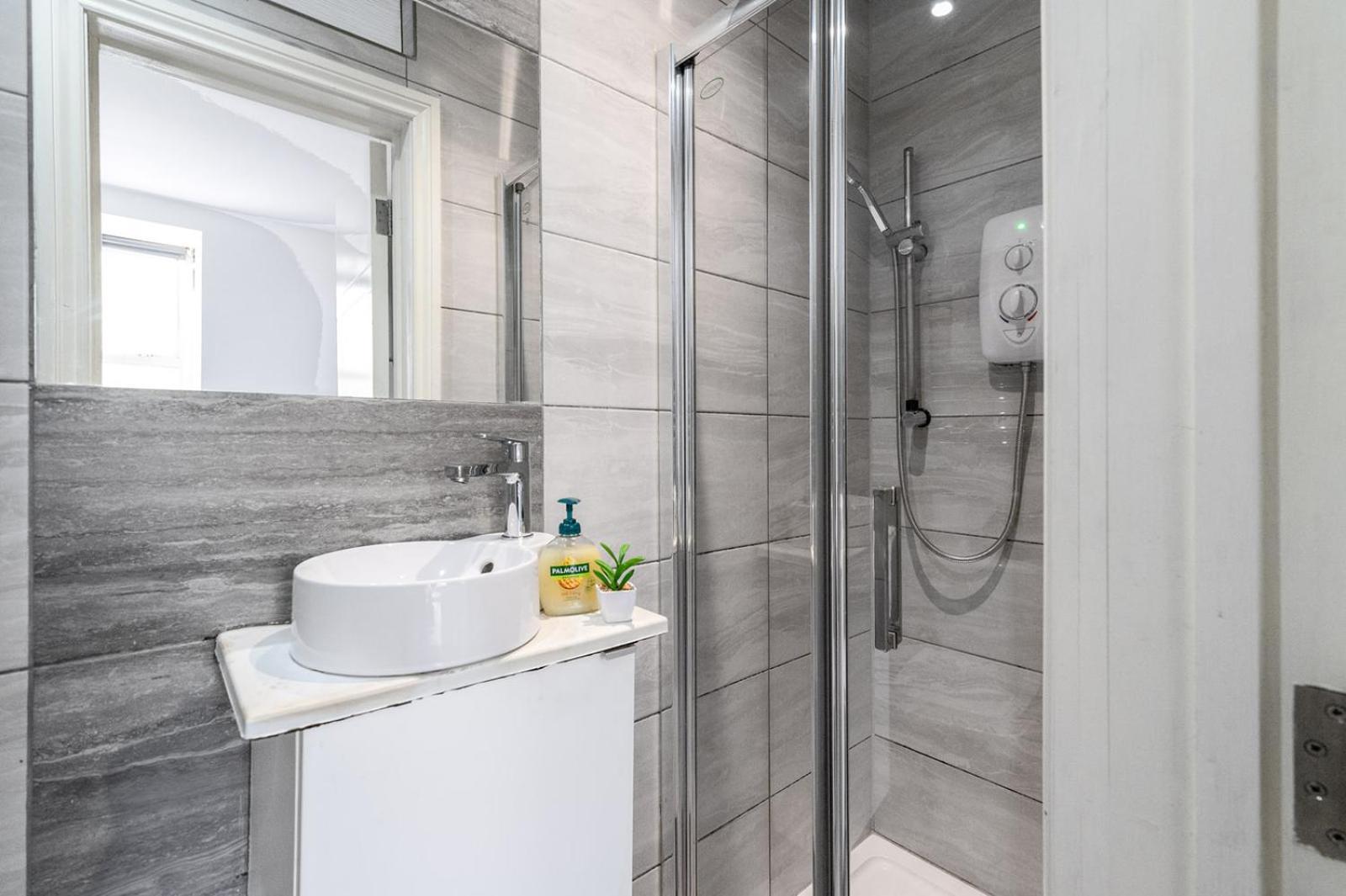 Studio Apartments London With Free Wifi Экстерьер фото