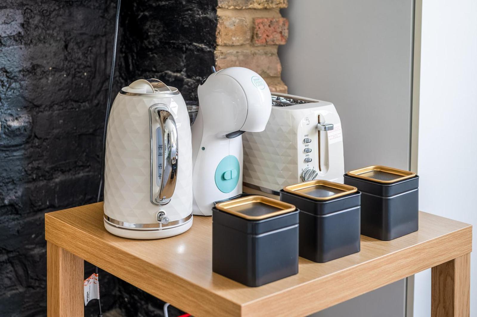 Studio Apartments London With Free Wifi Экстерьер фото